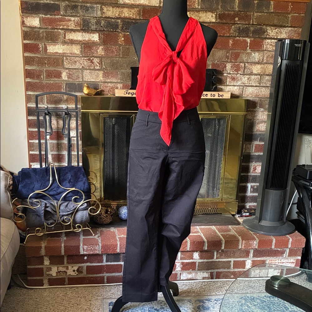 Worthington LP Red Halter Top and Worthington 10P Black Pants Set #B